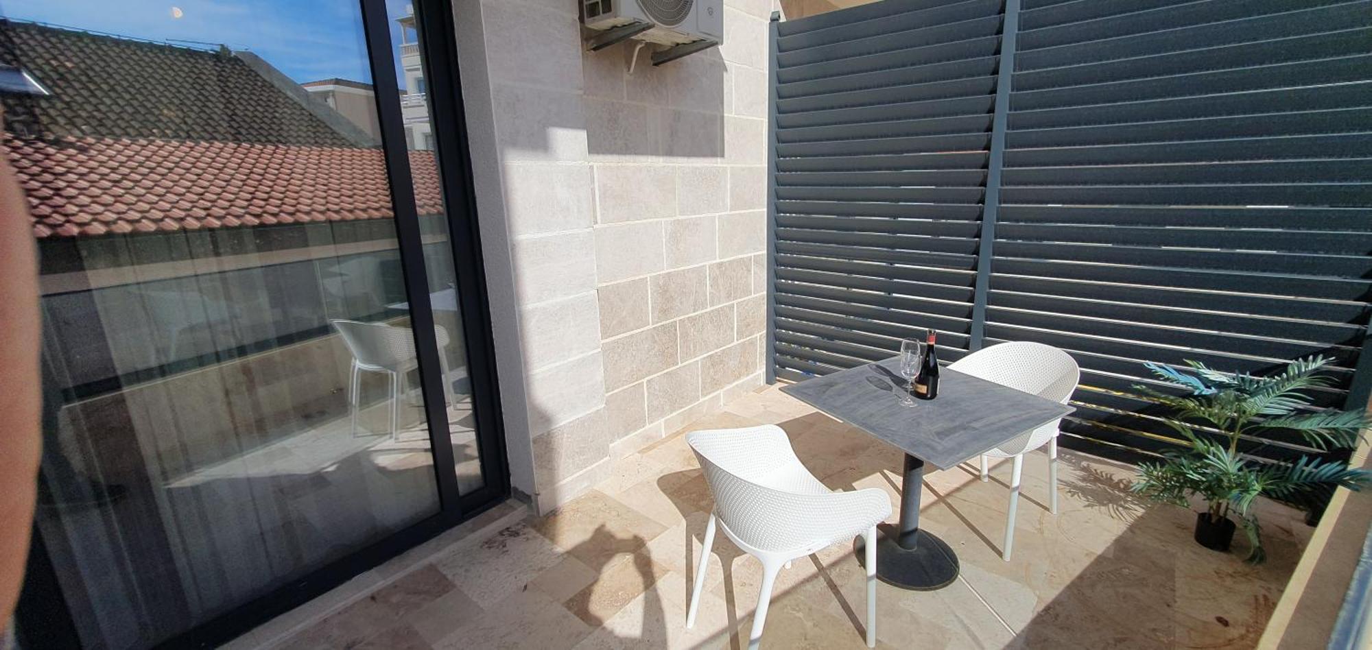 Jovanovic - Appartement *